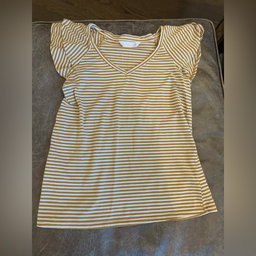 LC Lauren Conrad Striped V-Neck flutter sleeve Top size XS